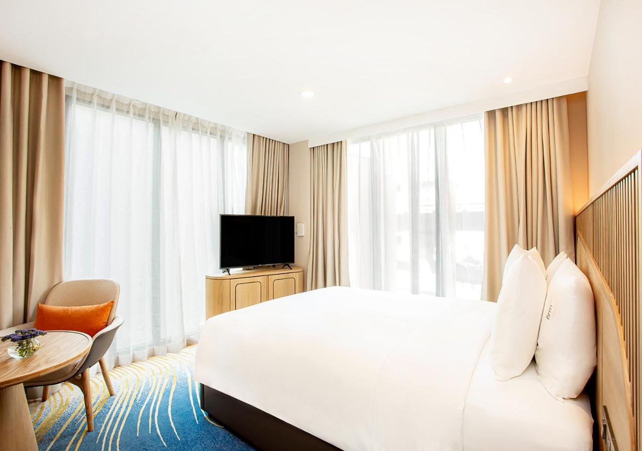 Holiday Inn Express & Suites Bangkok Central Pier By Ihg Exterior photo